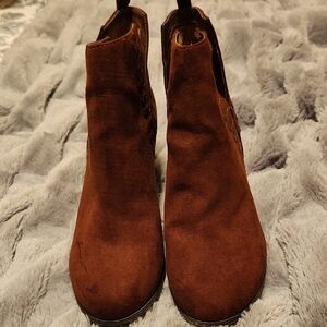 Carlos Santana Brown Slip On Booties